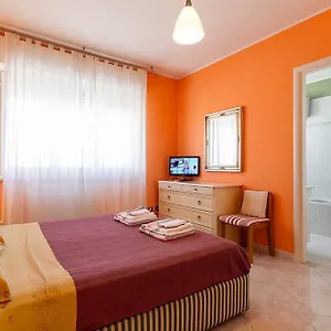 Couette-café Mareya, Cagliari